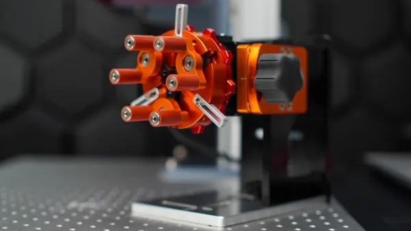 OMTech PiBurn Galvo Grip: A Chuck Rotary for Fiber and UV Lasers - Image 4