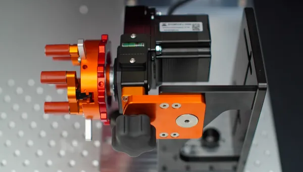 OMTech PiBurn Galvo Grip: A Chuck Rotary for Fiber and UV Lasers - Image 6